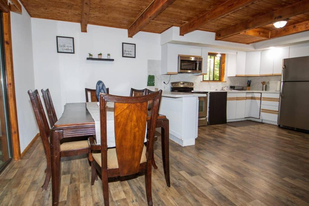 Entire 3 Bedroom Adventure Chalet, Near The Best Of The Poconos Ийст Страудсбърг Екстериор снимка